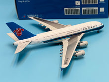 Load image into Gallery viewer, HX Models 1/400 China Southern Airlines Airbus A380 B-6136 A581501

