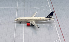 Load image into Gallery viewer, JC Wings 1/400 SAS Scandinavian Airlines Airbus A320 SE-RJE
