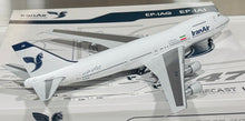 Load image into Gallery viewer, JC Wings 1/200 Iran Air Boeing 747-200M EP-IAG

