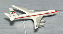 Load image into Gallery viewer, JC Wings 1/400 United Arab Emirates Amiri Flight Boeing 707-300 A6-UAE
