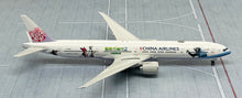 Load image into Gallery viewer, Phoenix Models 1/400 China Airlines Taiwan Boeing 777-300ER B-18055
