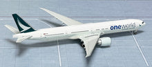 Load image into Gallery viewer, JC Wings 1/400 Cathay Pacific Boeing 777-300ER Oneworld B-KQL
