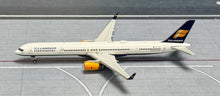 Load image into Gallery viewer, JC Wings 1/400 Icelandair Boeing 757-300 TF-FIX XX40459X
