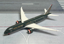 Load image into Gallery viewer, Phoenix 1/400 Royal Jordanian Airline Boeing 787-9 JY-RBA
