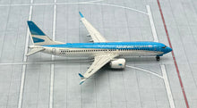 Load image into Gallery viewer, JC Wings 1/400 Aerolineas Argentinas Boeing 737-8 Max LV-HKV
