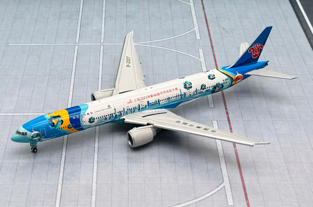 JC Wings 1/400 China Southern Boeing 777-300ER World Skills flaps down