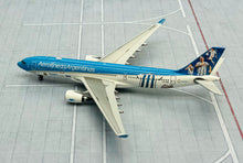 Load image into Gallery viewer, JC Wings 1/400 Aerolineas Argentinas Airbus A330-200 Football LV-FVH
