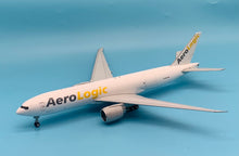 Load image into Gallery viewer, Gemini Jets 1/200 Aerologic Boeing 777-200F D-AALD interactive series

