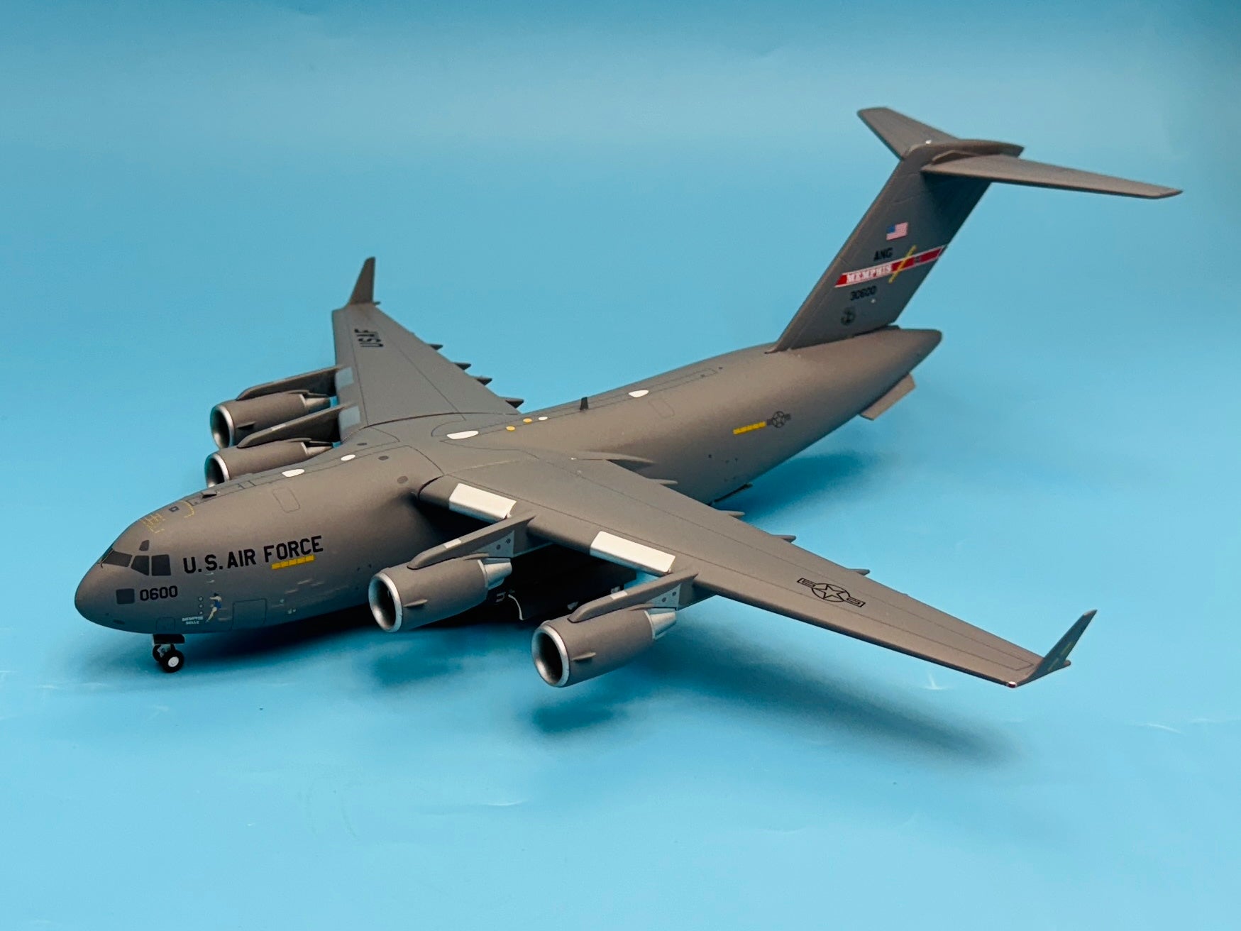 Gemini Jets 1/200 US Air Force Boeing C-17 Globemaster III Memphis