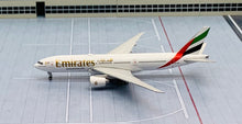 Load image into Gallery viewer, Gemini Jets 1/400 Emirates Boeing 777-200LR A6-EWI
