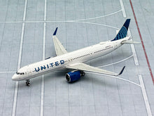 Load image into Gallery viewer, Gemini Jets 1/400 United Airlines Airbus A321neo N44501
