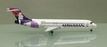 Load image into Gallery viewer, Gemini Jets 1/400 Hawaiian Airlines Boeing 717-200 N493HA
