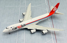 Load image into Gallery viewer, HX Models 1/400 Cargolux Boeing 747-8F LX-VCC Flaps down B632001F
