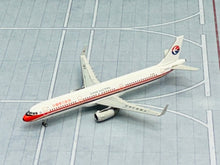 Load image into Gallery viewer, HYJL Wings 1/400 China Eastern Airbus A321-200 B-1813 HYJL81017
