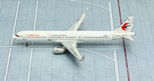 Load image into Gallery viewer, HYJL Wings 1/400 China Eastern Airbus A321-200 D-AYAH HYJL81023
