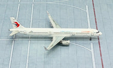 Load image into Gallery viewer, HYJL Wings 1/400 China Eastern Airbus A321-200 D-AYAH HYJL81023
