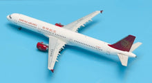 Load image into Gallery viewer, HYJL Wings 1/400 Juneyao Airlines Airbus A321-200 B-9957 HYJL81042
