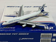 Load image into Gallery viewer, HX Models 1/400 Boeing Company 747-400 House Colour N747ER flaps down
