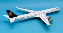 Load image into Gallery viewer, SQ Wings 1/200 Lufthansa Airbus A340-600 D-AIHX
