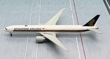 Load image into Gallery viewer, JC Wings 1/400 Singapore Airlines Boeing 777-300ER 9V-SWZ
