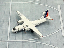 Load image into Gallery viewer, Gemini Jets 1/400 Cubana de Aviación Antonov An-26 CU-T1229
