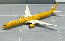 Load image into Gallery viewer, YY Wings 1/400 Starlux Airlines Airbus A350-1000 B-58554
