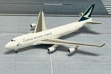 Load image into Gallery viewer, YY Wings 1/400 Cathay Pacific Boeing 747-400F B-LIA

