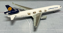 Load image into Gallery viewer, YY Wings 1/400 Lufthansa MD-11 D-ALCC 100 years
