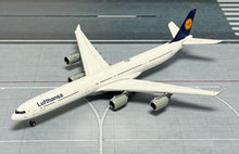 Load image into Gallery viewer, YY Wings 1/400 Lufthansa Airbus A340-600 D-AIHX
