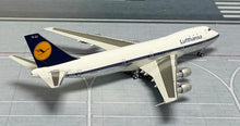 Load image into Gallery viewer, YY Wings 1/400 Lufthansa Boeing 747-100 D-ABYA
