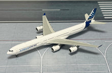 Load image into Gallery viewer, YY Wings 1/400 Airbus lndustrie A340-600 House Colour F-WWCA
