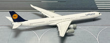 Load image into Gallery viewer, YY Wings 1/400 Lufthansa Airbus A340-600 D-AIHX flaps down
