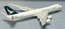 Load image into Gallery viewer, YY Wings 1/400 Cathay Pacific Boeing 747-8F B-LJN Flaps down
