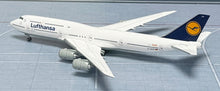 Load image into Gallery viewer, YY Wings 1/400 Lufthansa Boeing 747-8  D-ABYP
