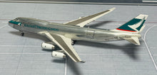 Load image into Gallery viewer, YY Wings 1/400 Cathay Pacific Boeing 747-400 Polished B-HUP Interactive
