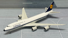 Load image into Gallery viewer, YY Wings 1/400 Lufthansa Boeing 747-8  D-ABYT
