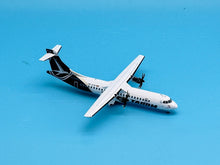 Load image into Gallery viewer, JC Wings 1/200 TAROM Romania ATR72-600 YR-ATM
