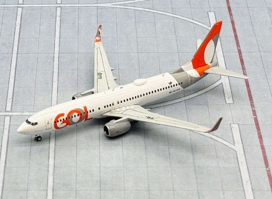 JC Wings 1/400 GOL Linhas Aereas Boeing 737-800 PR-GUQ