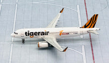 Load image into Gallery viewer, JC Wings 1/400 Tigerair Taiwan Airbus A320 B-50018
