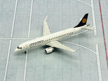 Load image into Gallery viewer, JC Wings 1/400 Lufthansa Regional Embraer ERJ-190LR D-AECA
