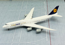 Load image into Gallery viewer, NG models 1/400 Lufthansa Boeing 747-8 D-ABYM 5 Starhansa 78011
