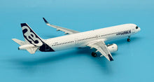 Load image into Gallery viewer, JC Wings 1/200 Airbus Industrie A321neo House Colour F-WWAB LH2429
