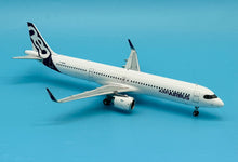 Load image into Gallery viewer, JC Wings 1/200 Airbus Industrie A321neo House Colour F-WWAB LH2429
