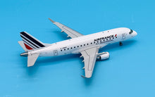 Load image into Gallery viewer, JC Wings 1/200 Air France Regional Embraer 170LR F-HBXK XX20353
