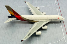 Load image into Gallery viewer, JC Wings 1/400 Asiana Airlines Airbus A380 HL7641
