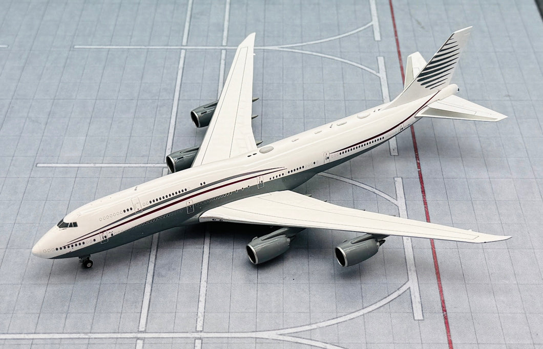 JC Wings 1/400 Qatar Amiri Flight Boeing 747-8 BBJ A7-HBJ