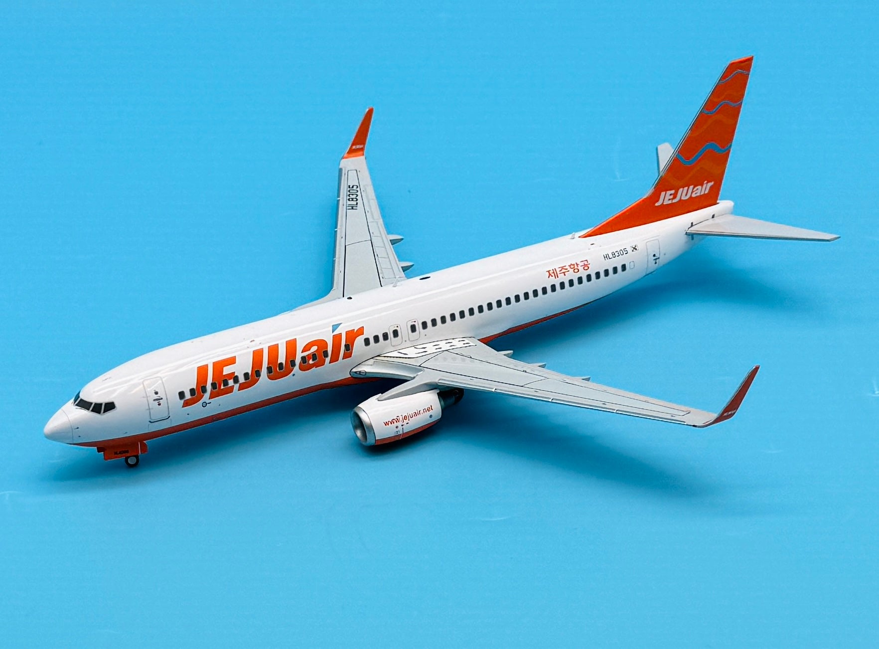 JEJU Air B737-800 1/200モデル JC Wings 1/200 Jeju Air Boeing 737-800 HL8305 – First Class