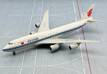 Load image into Gallery viewer, JC Wings 1/400 Air China Boeing 747-8i B-2479
