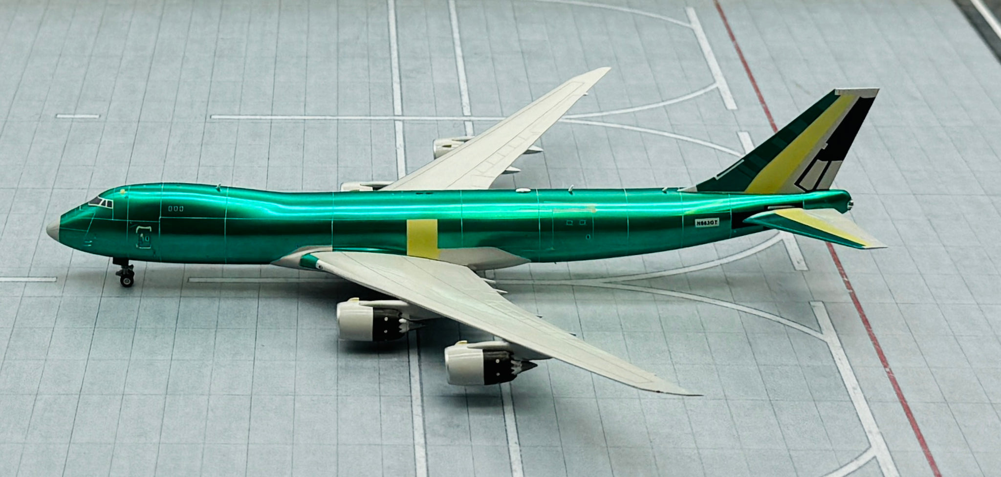 JC Wings XX40157 Boeing 747-8F Polar Air Cargo / DHL N852GT
