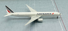 Load image into Gallery viewer, Gemini Jets 1/400 Air France Boeing 777-300ER F-GZNH
